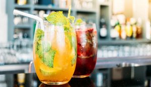 2 משקאות צבעוניים והשאלה, האם מותר אלכוהול לחולי גאוט